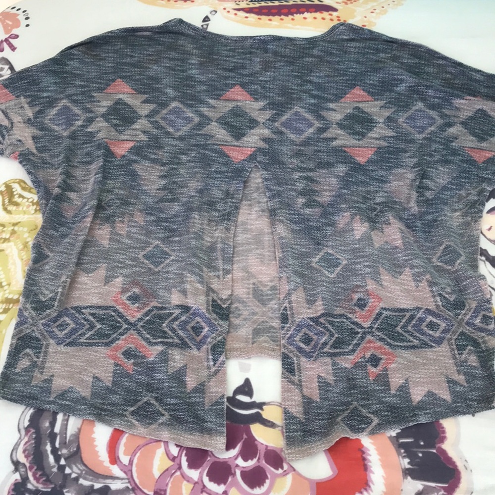 Over the Top Modern Aztec Sweater - Picture 5 of 5